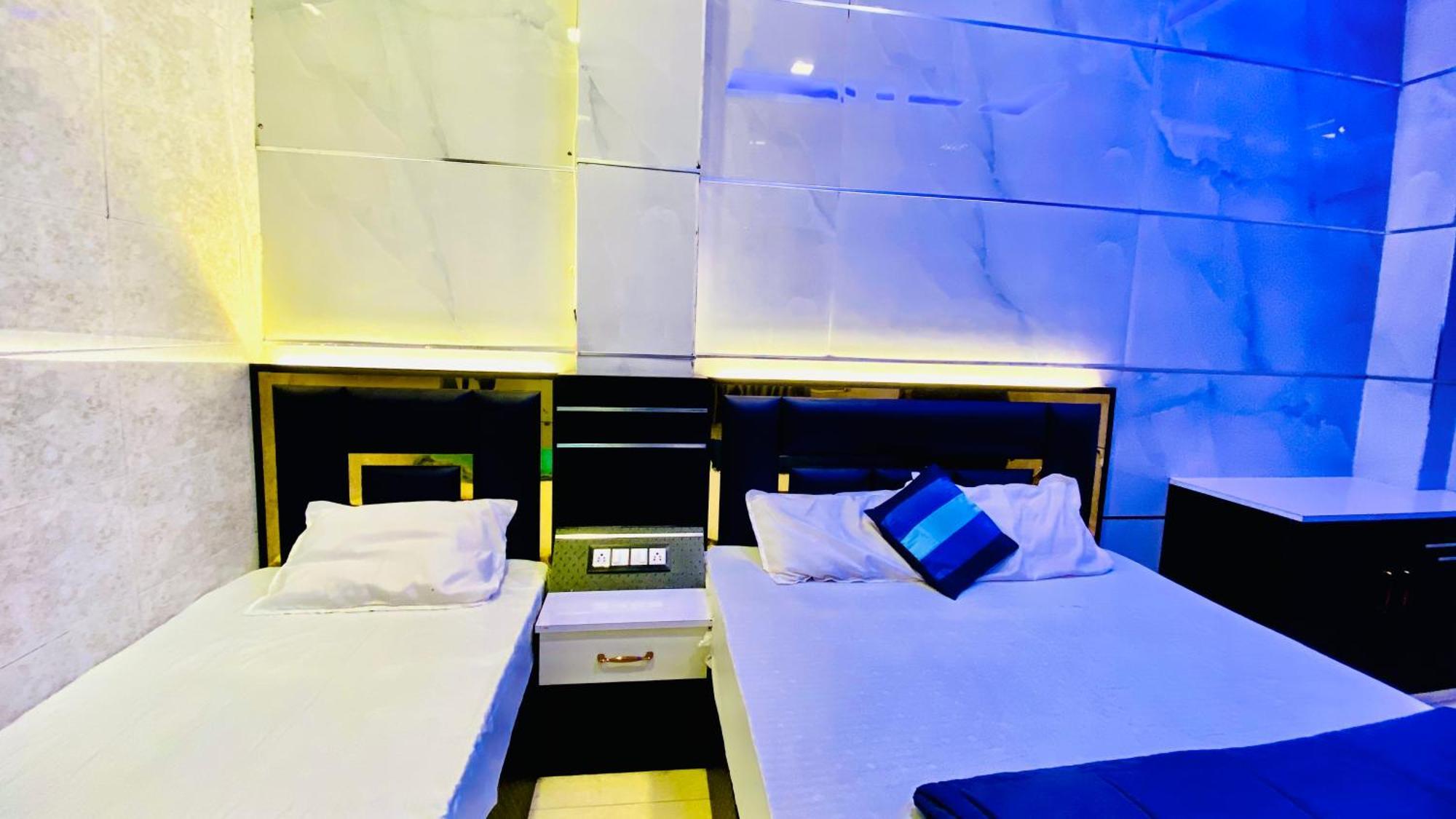 Hotel Mark Ujjain Exterior photo